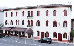 Al Cavallino